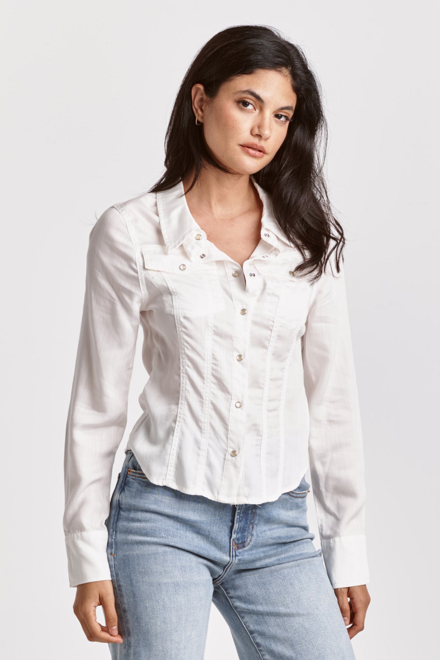 Uriah Pearl Snap White Button Front Blouse
