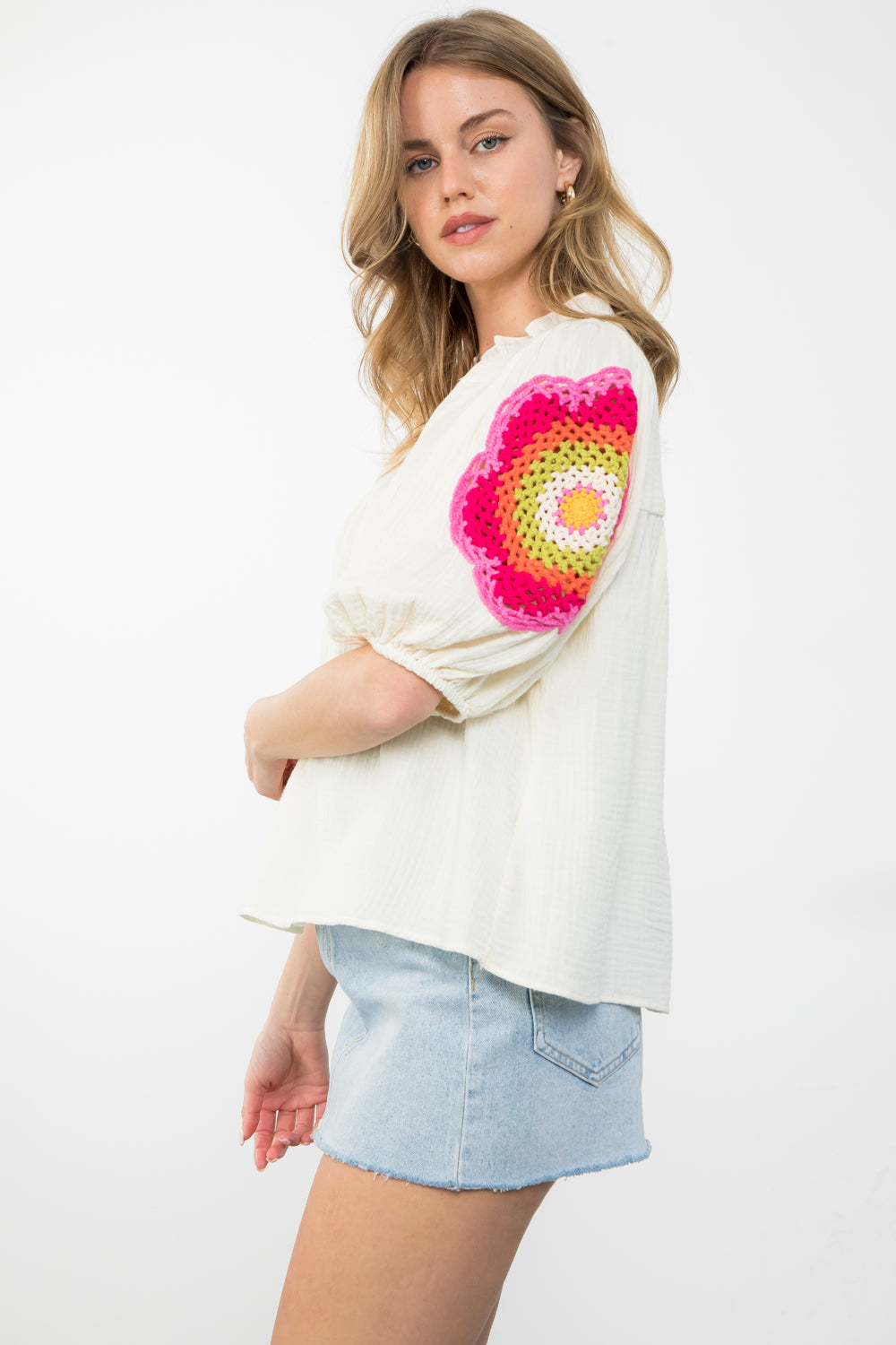 Crochet Detail Puff Sleeve Top by THML