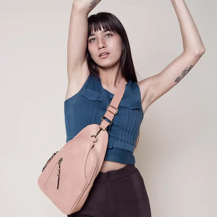 Nikki Sling Pack Bag by Jen & Co