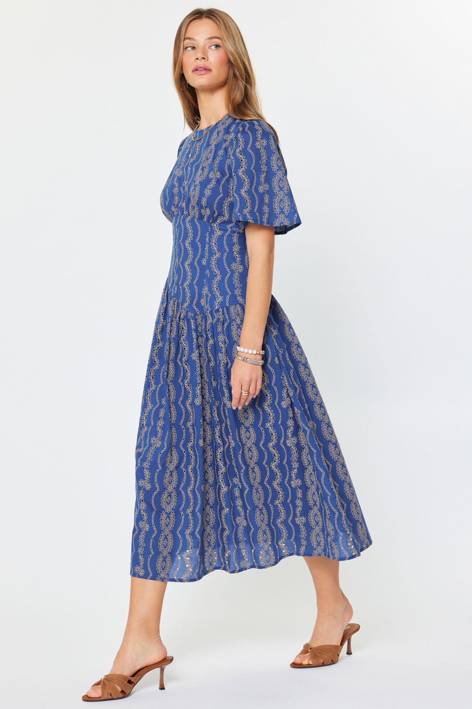 Feminine and Elegant Eyelet Maxi Dress