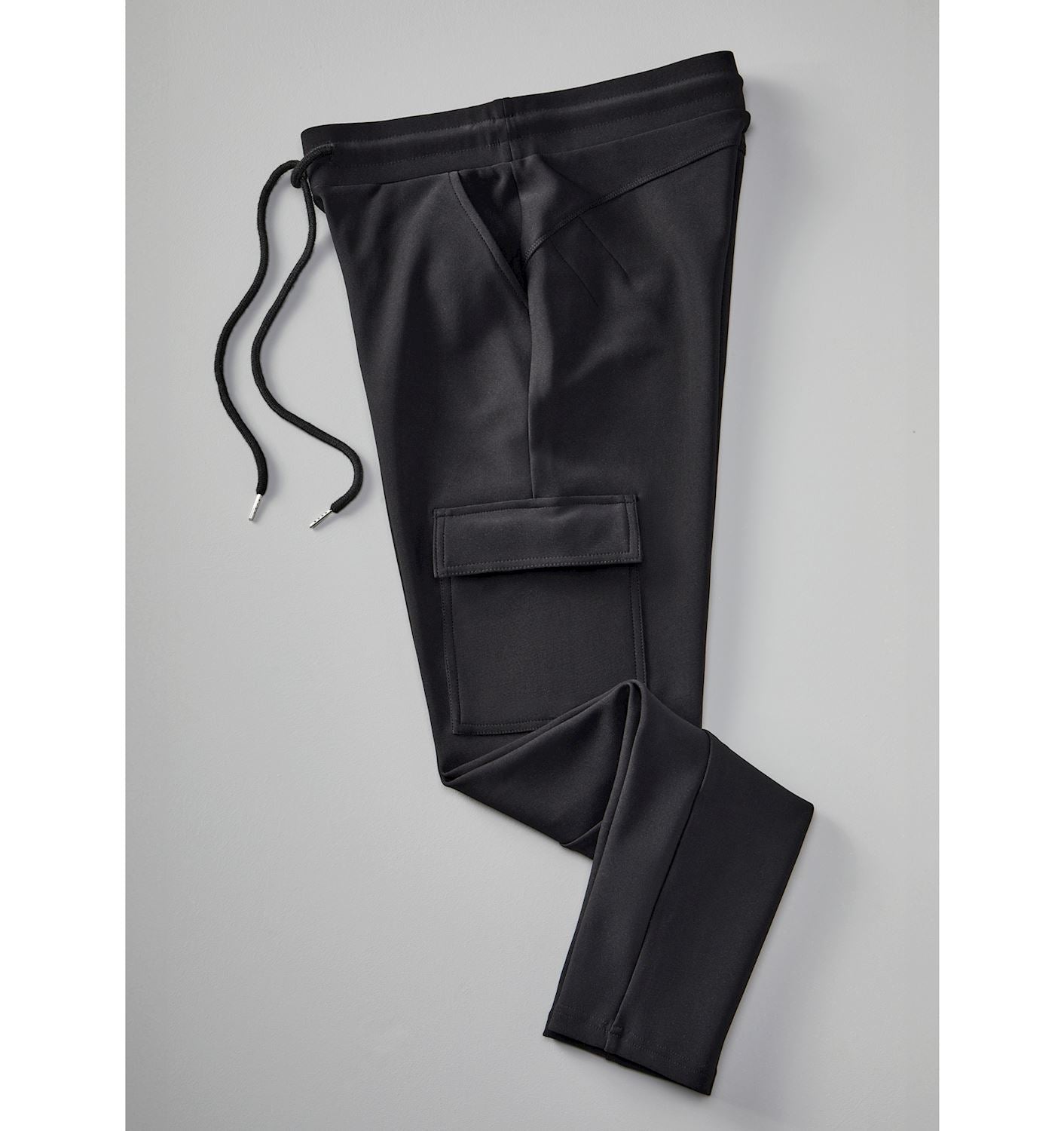 Sculpted Cargo Athleisure Pant