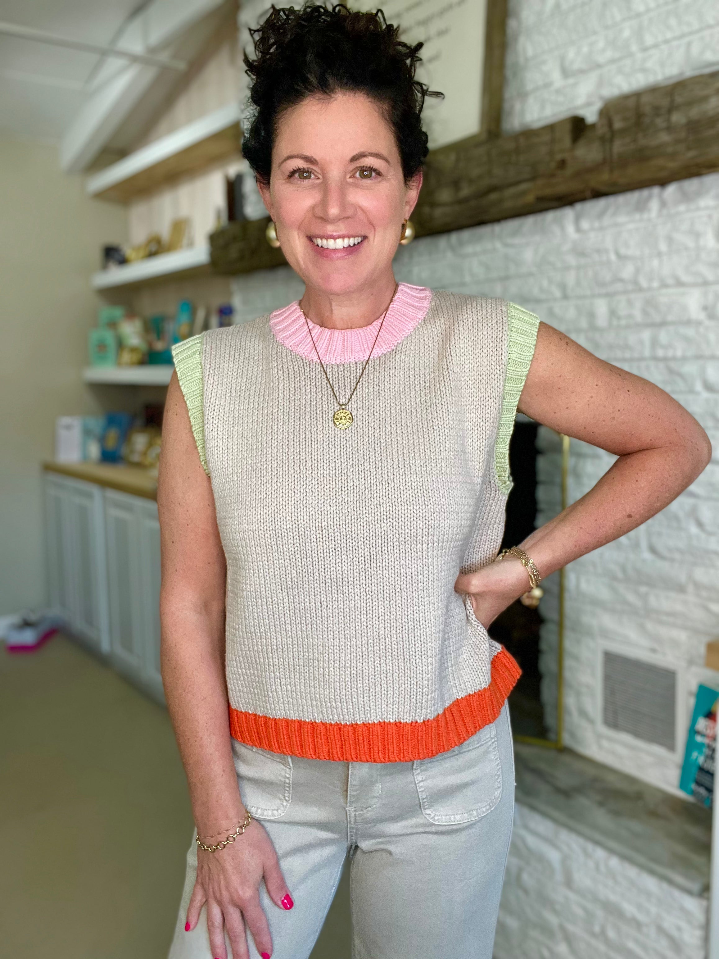Color Contrast Sleeveless Sweater