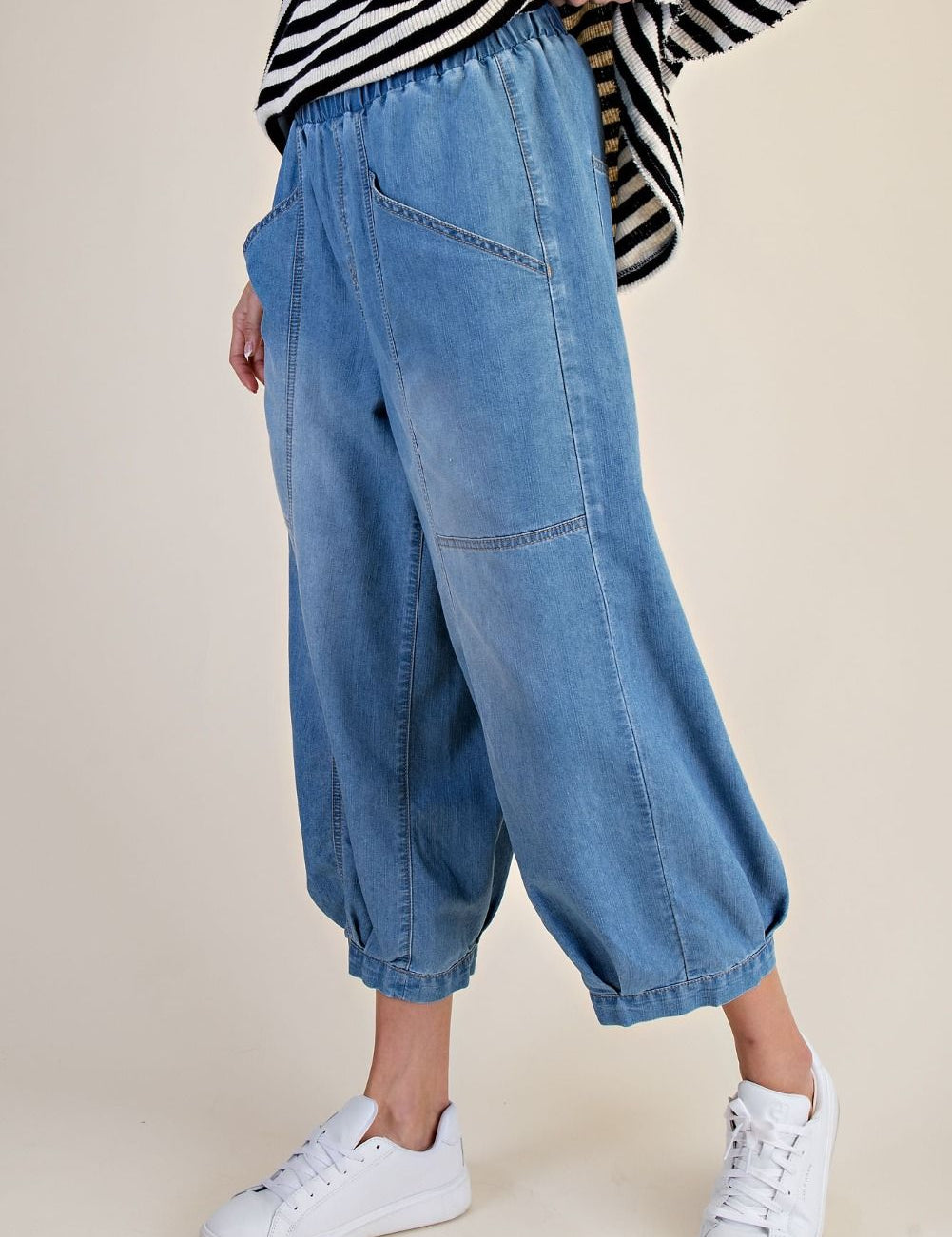 Cropped Barrel Pants by Easel