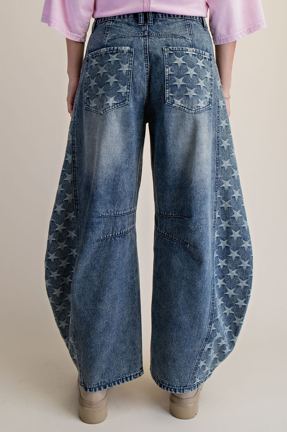 Star Detail Barrel Jean