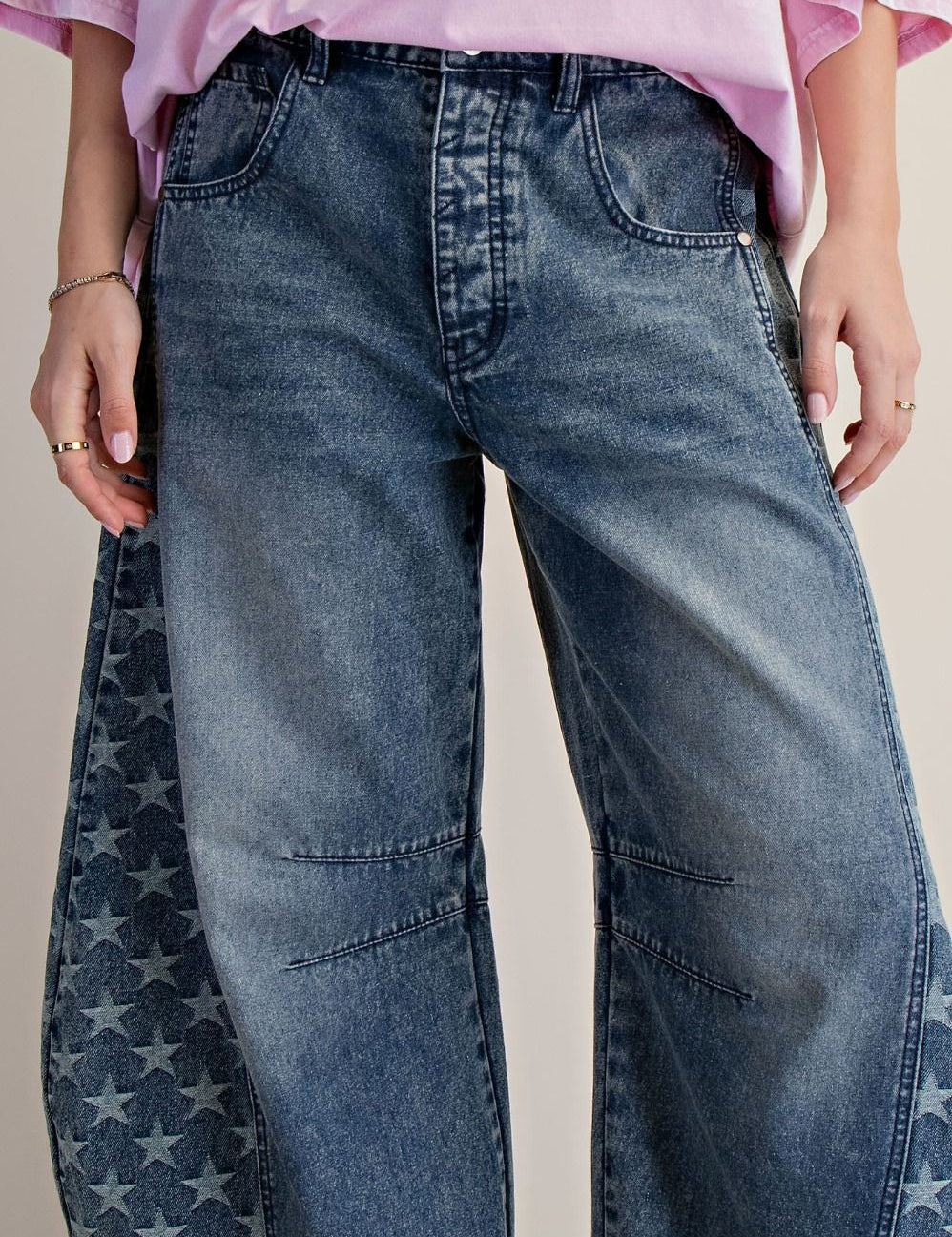 Star Detail Barrel Jean