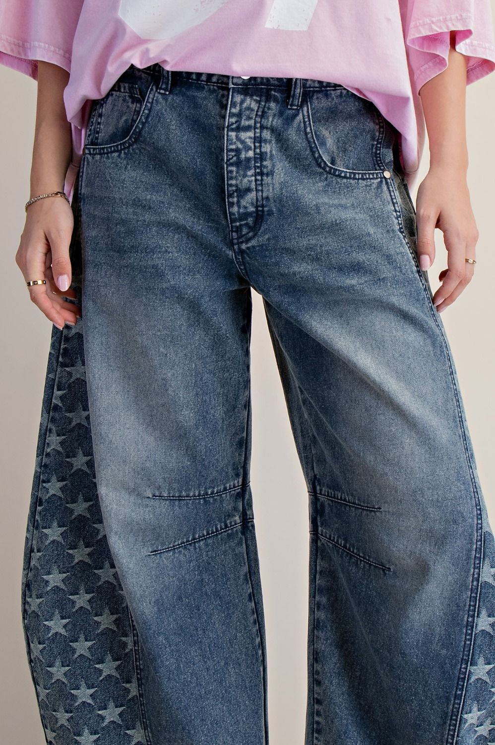 Star Detail Barrel Jean