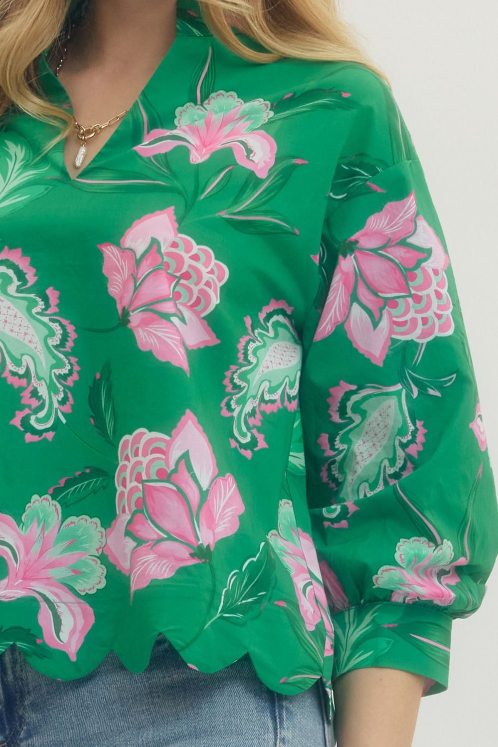 Layla Scallop Hem Blouse